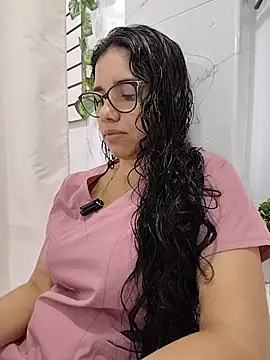 alanahot94 online show from 07-22-26, 04:10