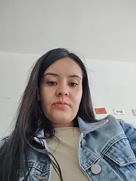 HollyMoon  online show from 05-18-26, 03:51