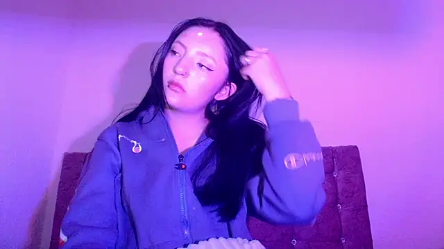 Snapshot of dulcegreyx chatting on 05-14-26, 05:20 dulcegreyx online show from 05-14-26, 05:20