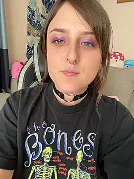 Snapshot of Hazel_Haze chatting on 06-23-26, 10:08 Hazel Haze online show from 06-23-26, 10:08