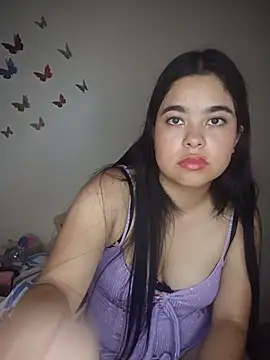 Snapshot of MiiaHott_W chatting on 05-24-26, 03:06 MiiaHott W online show from 05-24-26, 03:06