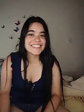 Snapshot of MiiaHott_W chatting on 05-25-26, 02:56 MiiaHott W online show from 05-25-26, 02:56