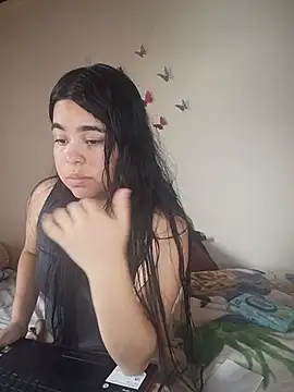 Snapshot of MiiaHott_W chatting on 05-29-26, 04:27 MiiaHott W online show from 05-29-26, 04:27