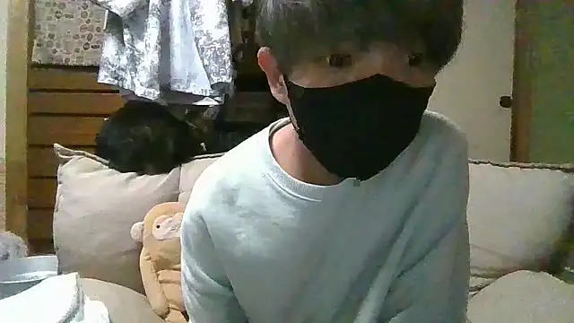 Snapshot of kazupan22 chatting on 05-23-26, 01:15 kazupan22 online show from 05-23-26, 01:15