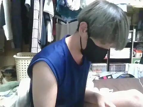 Snapshot of kazupan22 chatting on 06-01-26, 12:40 kazupan22 online show from 06-01-26, 12:40