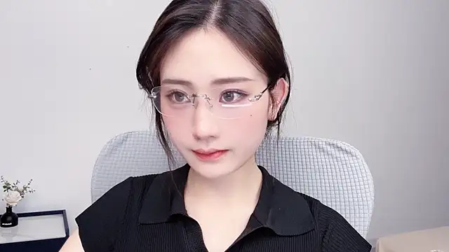  222Mia online show from 05-20-26, 01:56