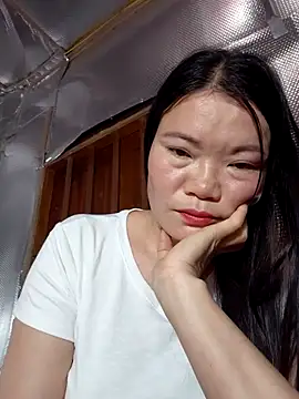 -Trici- online show from 05-15-26, 07:32