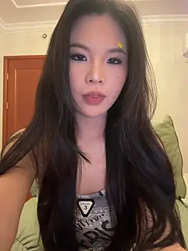 Snapshot of yy22111 chatting on 06-25-26, 03:16 yy22111 online show from 06-25-26, 03:16