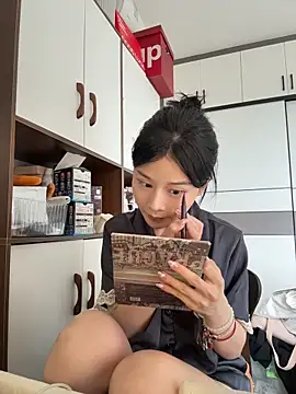 cuteluky18 online show from 05-16-26, 08:44