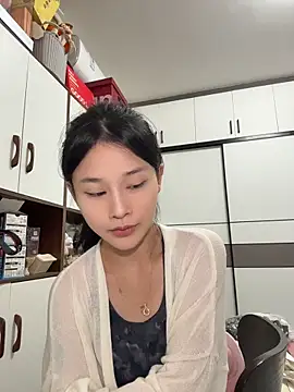 cuteluky18 online show from 05-22-26, 12:44