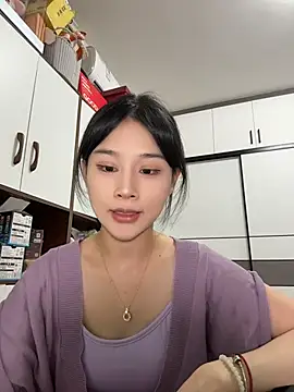 cuteluky18 online show from 05-26-26, 12:12
