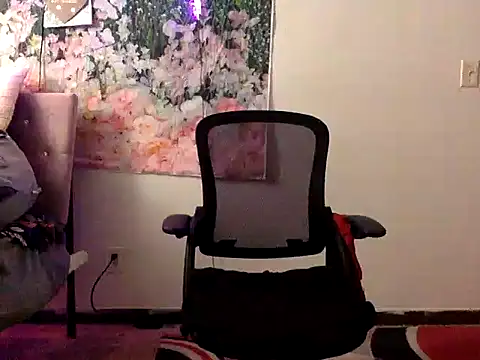 Fetiishjoiqueen online show from 05-20-26, 12:17