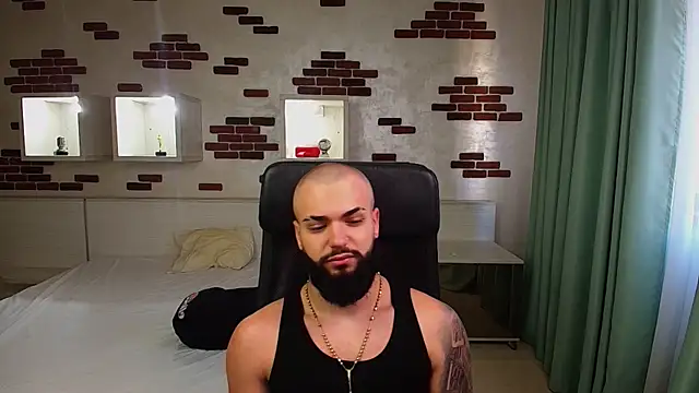 OscarWillss online show from 05-18-26, 04:18