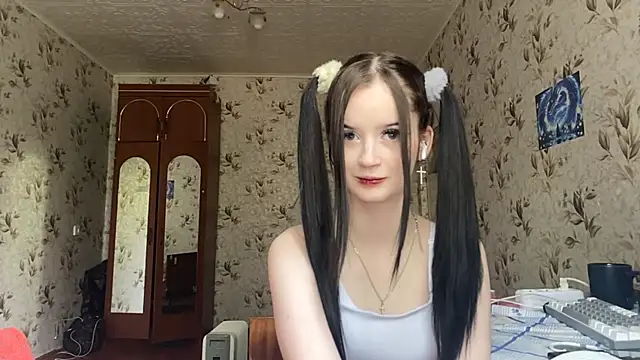 MilanaLush online show from 05-14-26, 10:44
