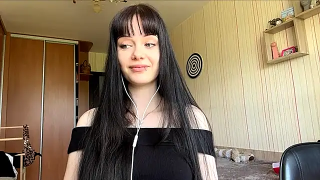 CharmaineElles online show from 05-28-26, 02:47