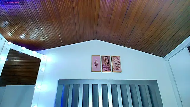 mia gyutarouwu online show from 05-26-26, 12:01