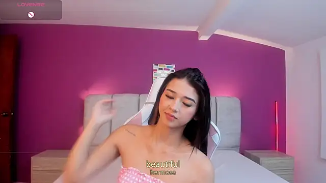 Littlee Mia online show from 05-24-26, 11:59