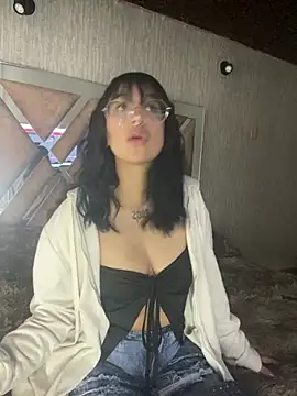 Gaby Pinkk online show from 05-19-26, 04:46