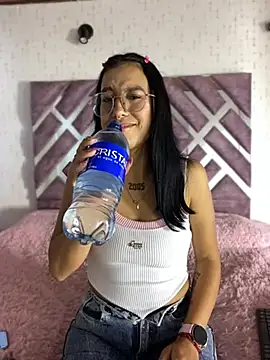 Gaby Pinkk online show from 05-21-26, 04:03