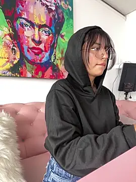 Gaby Pinkk online show from 05-25-26, 04:13