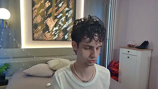 Bimbo boy  online show from 06-07-26, 01:15
