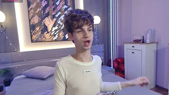 Bimbo boy  online show from 07-25-26, 03:53