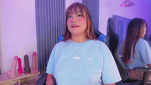 Isa foxxx26 online show from 07-07-26, 01:30