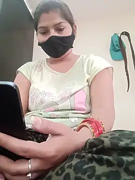 Snapshot of babi8877 chatting on 05-16-26, 12:07 babi8877 online show from 05-16-26, 12:07