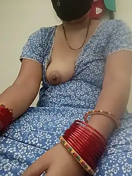Snapshot of babi8877 chatting on 05-28-26, 04:59 babi8877 online show from 05-28-26, 04:59