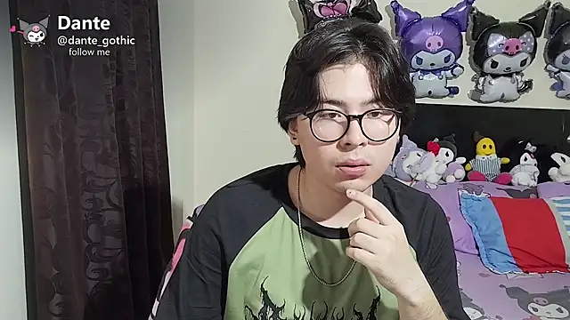 Snapshot of kuromi_boy chatting on 05-28-26, 05:49 kuromi boy online show from 05-28-26, 05:49