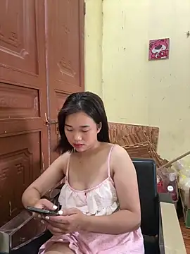 Lili 019 online show from 05-31-26, 06:21