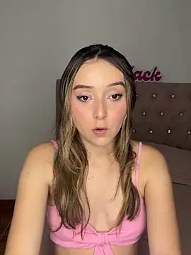 Sarisloves online show from 05-18-26, 03:13