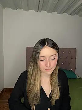 Sarisloves online show from 05-24-26, 08:58