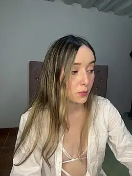 Sarisloves online show from 05-26-26, 12:28
