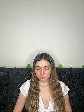 Sarisloves online show from 06-27-26, 11:26