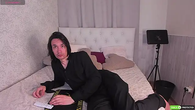 CalvinChapman online show from 07-04-26, 03:13