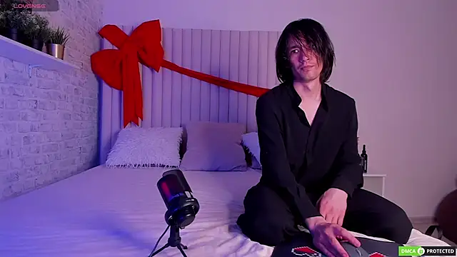 CalvinChapman online show from 07-05-26, 03:13