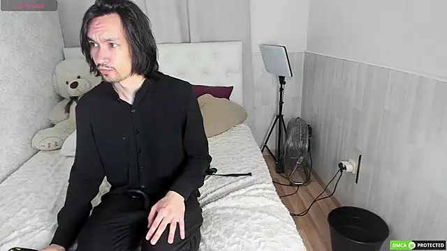 CalvinChapman online show from 07-17-26, 03:13