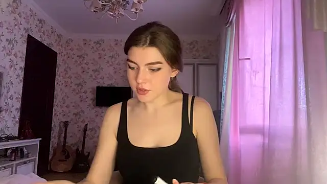 MollyAdersons online show from 05-20-26, 02:12