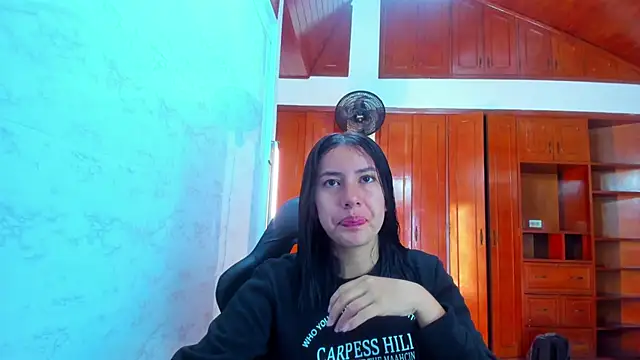 Soffy and Emily online show from 05-27-26, 12:24