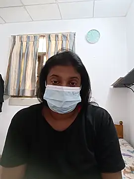 Xbees CT online show from 05-19-26, 07:37
