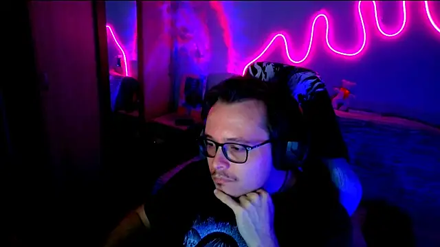 MeLanXolik online show from 05-27-26, 10:29