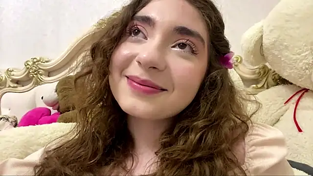 Snapshot of Rosie_Sweety chatting on 05-18-26, 07:09 Rosie Sweety online show from 05-18-26, 07:09