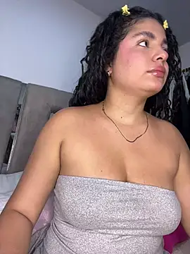 Snapshot of Yassy_11 chatting on 05-20-26, 11:00 Yassy 11 online show from 05-20-26, 11:00
