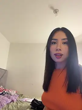 SophiaaRose18 online show from 05-23-26, 01:44