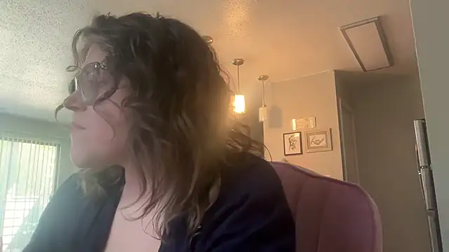 cozyqt94 online show from 05-20-26, 07:20