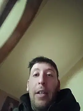 VincentZe99 online show from 05-18-26, 04:07