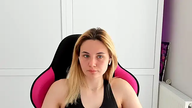 Emma starrs  online show from 05-27-26, 12:02