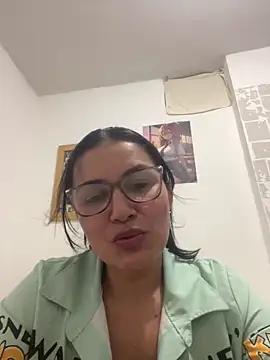 Casandra inthemorning online show from 05-18-26, 01:24