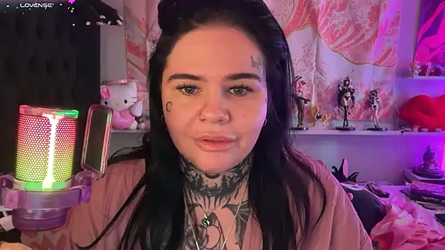 BigBootyHolly online show from 07-20-26, 08:50